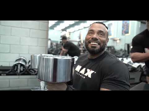 Caike Pro volta para o Brasil e está Enorme!