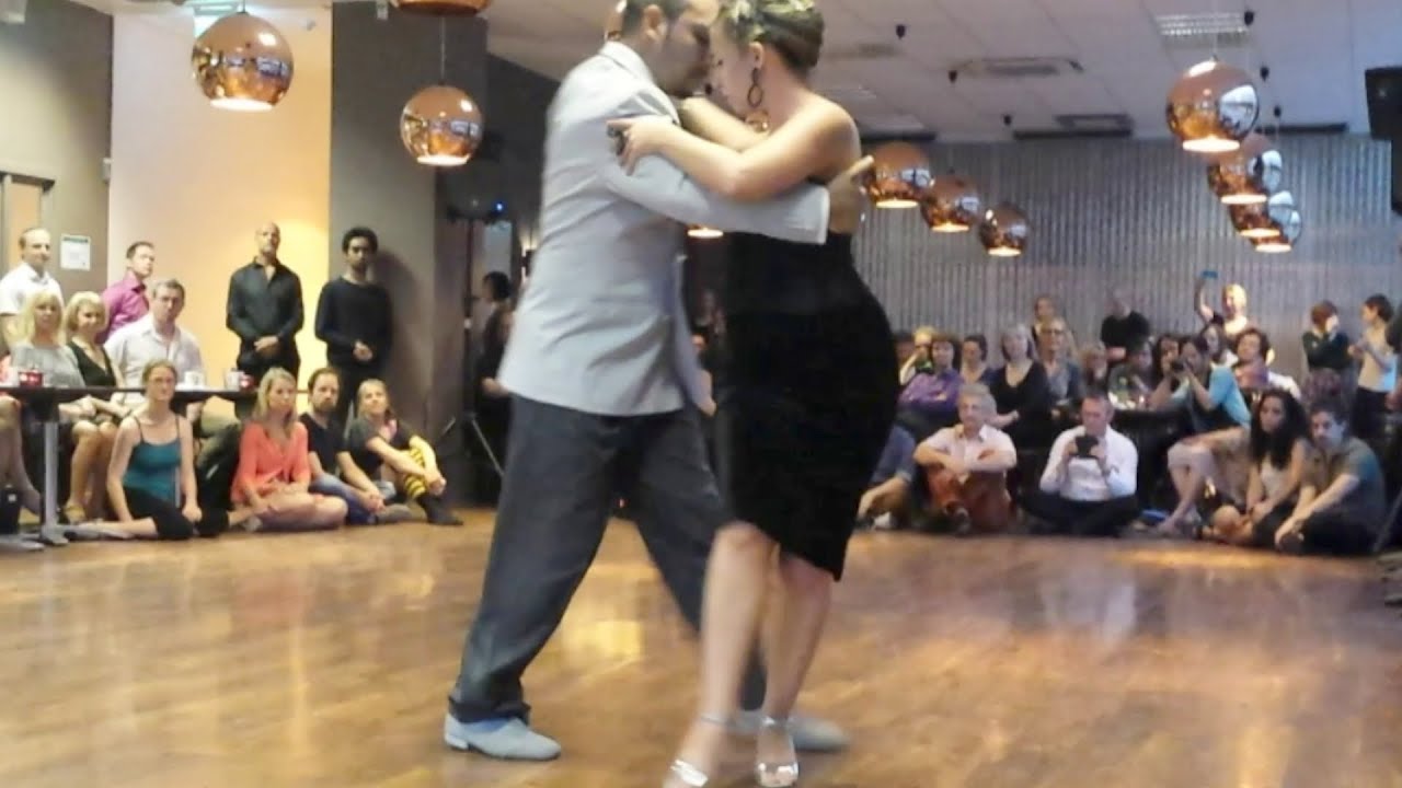 Video thumbnail for Carla Rossi & Santiago Castro - Noches Di Colon