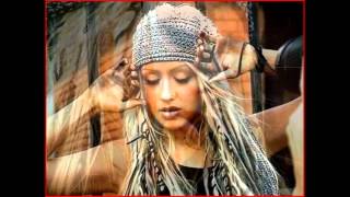 Christina Aguilera - Lift Me Up