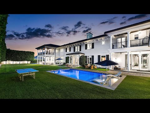 An exquisite designer's haven in Boca Raton asks for $9,750,000