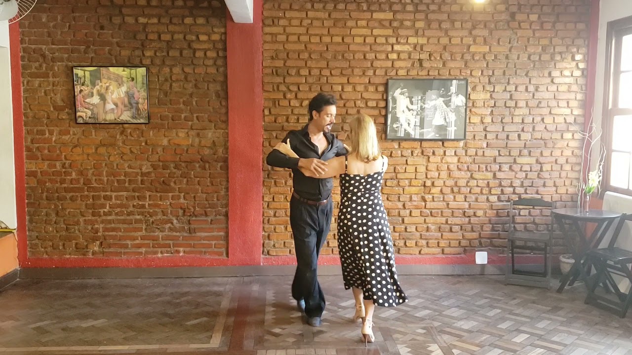 Aulas de Tango no Rio de Janeiro com Alice Vasques e André Carvalho. Giros , Enrosque e Lápis.