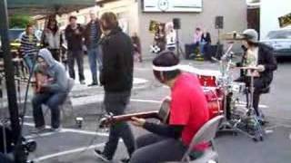 &quot;Piece by Piece&quot; acoustic Strata