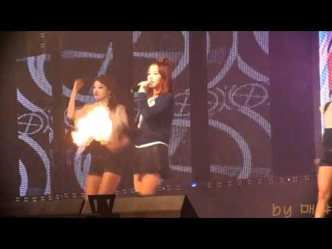 100930 아이유 - 마쉬멜로우 직캠 fancam