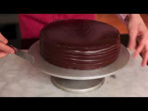 download lagu mp3 mp4 Pouring Chocolate Ganache, download lagu Pouring Chocolate Ganache gratis, unduh video klip Pouring Chocolate Ganache