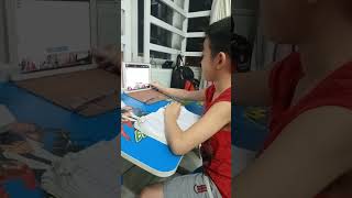 Mrs Nikki and me in normal conversation 🙋🙋🌼🙋