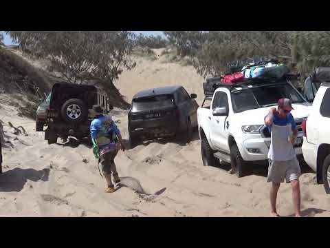 FRASER ISLAND CHAOS @ NGKALA ROCKS !!!