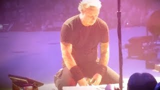 James Hetfield Gets Mad During Metallica Show