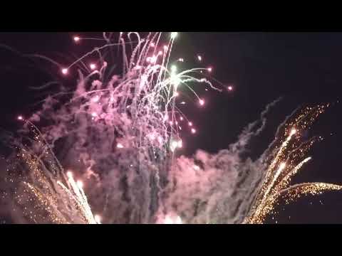 purple tip brocade crown comet with green to purple crossette 300's