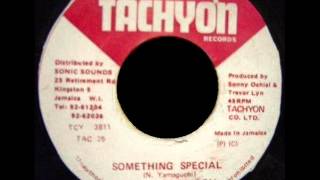 TWIGGI & NAHKI - Something Special