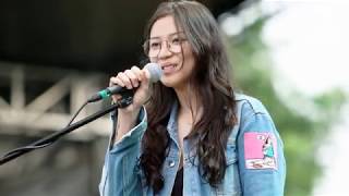 Download lagu Danilla Riyadi - Live Concert at Markas Full mp3
