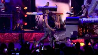 Usher - Remid Me / U Don&#39;t Have To Call (Live at iTunes Festival 2012)