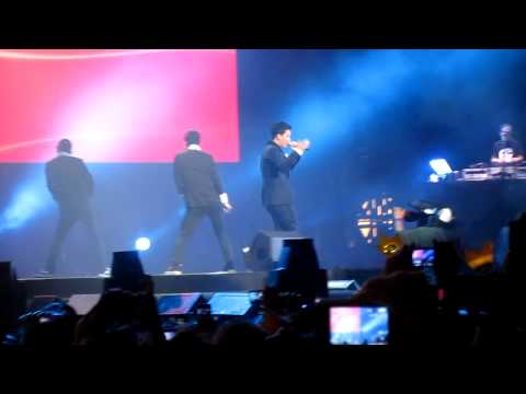 [FANCAM] Seungri - Intro & VVIP @ Singapore F1 110923