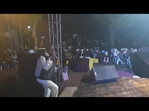 FILLA MOULTAGE KYAKOZE STAGE MU IGANGA FREEDOM SQUARE KU ALIEN SKIN.