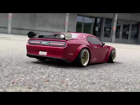 From Grip to Slide: HNR H9802 Panther / FTX Stinger 1/10 AWD RC Challenger on drift wheels