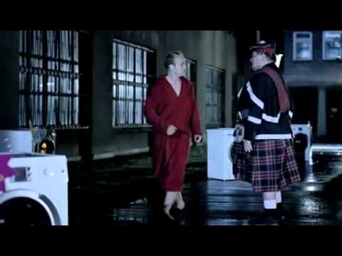 Media Markt Werbung 2011 - Wir quatschen nicht über den klarsten Preis. Wir beweisen ihn.