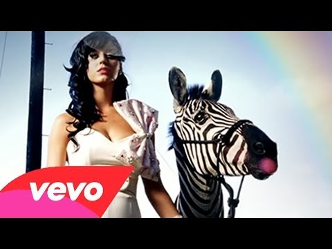 Hot N Cold - Katy Perry (Photo Streams)
