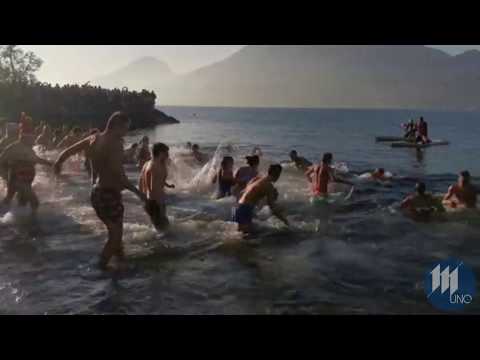 Brenzone: in 83 per il tuffo più gelido dell'anno