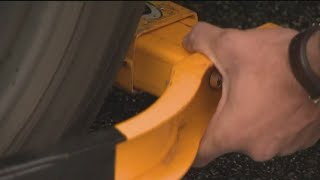 Man removes boots for Atlanta drivers to make a point