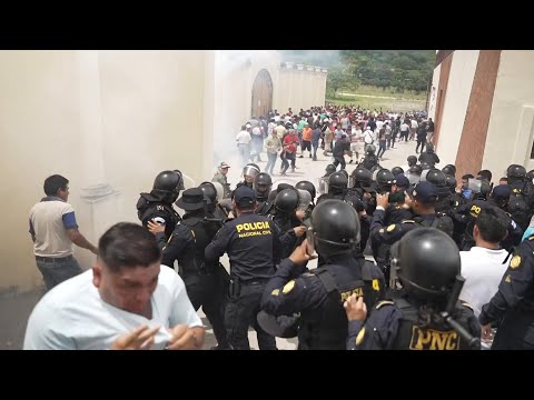 Guatemalan town shuts down voting