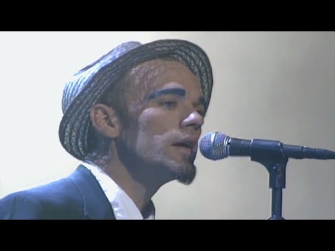 R.E.M. - Everybody Hurts/Drive (MTV: 1993 VMAs)