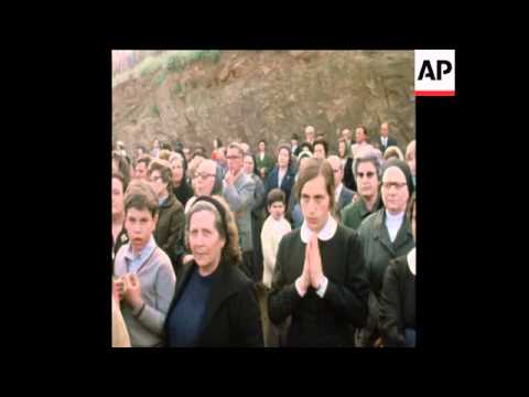 SYND 10-4-72 STIGNMATISED "LIVING SAINT" FRIAR IN PROCESSION