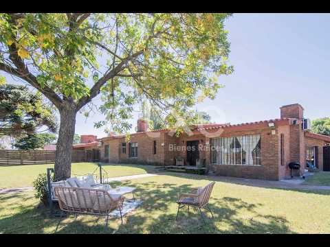 Video de YouTube - Casa en Venta en El Pinar Con Enorme Jardín