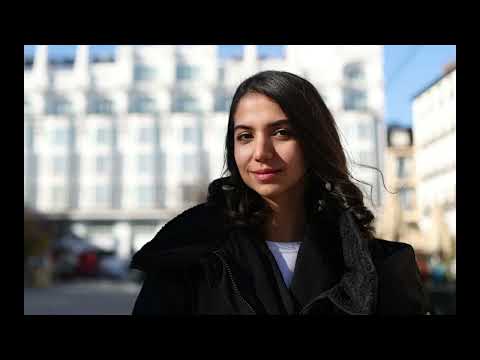 Sara Khadem: Top Iran chess player exiled for refusing headscarf