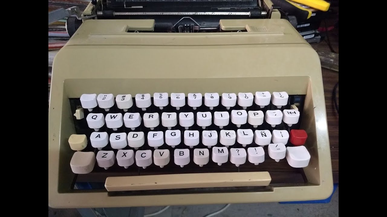 Watch ♥ Máquina de escribir No avanza. Reparar banda tira carro enredada. ♥ Now ♥ Máquina de escribir No avanza. Reparar banda tira carro enredada. ♥