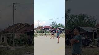 Download lagu Cloudy but no rain mp3
