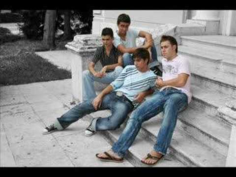 New Voice - Na Plaja ( on the beach )