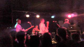 Tom Vek - &quot;Nothing But Green Lights&quot; Live at Mercury Lounge