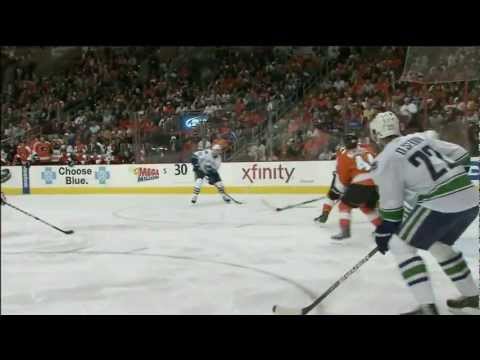 Canucks at Flyers - Daniel Sedin 4-4 Goal - 10.12.11 - HD