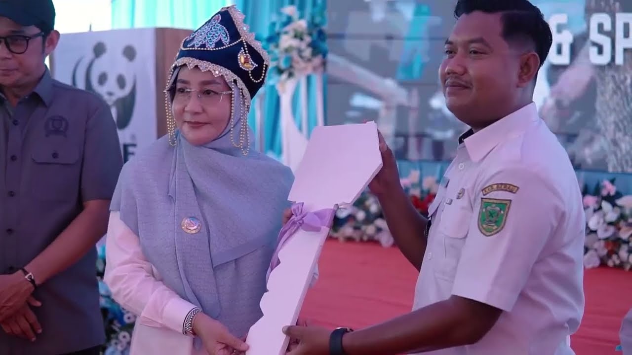 Peresmian TPS3R Rupiah di Pulau Derawan