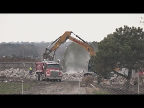 Rockford Speedway demolition near completion