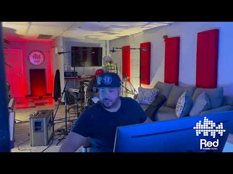 In the studio working with Lamont Patterson one of St. Louis's best guitar players