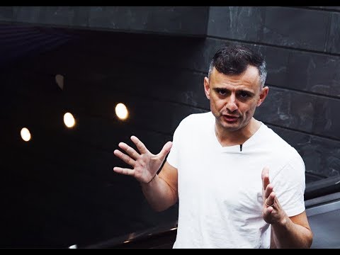 SIGNING OFF FOR THE MONTH 📅 ✌️ | DAILYVEE 280
