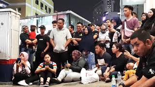 Download lagu Melompat lebih Tinggi sambil menyanyi lagu Milik Siapakah Gadis Ini..Perfect Strangers- Deep Purple. mp3 Download lagu Melompat lebih Tinggi sambil menyanyi lagu Milik Siapakah Gadis Ini..Perfect Strangers- Deep Purple. mp3