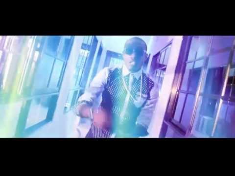 Roberto - Wine It (Official Video)