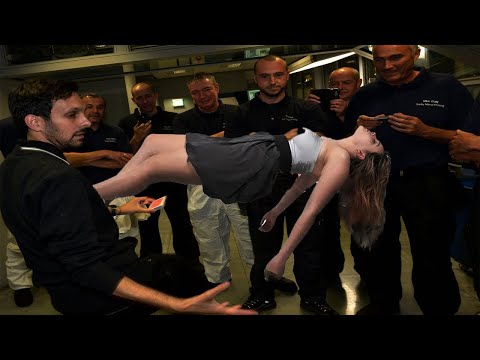 Dynamo Magician Best Reaction Ever | Mind Blowing Magic