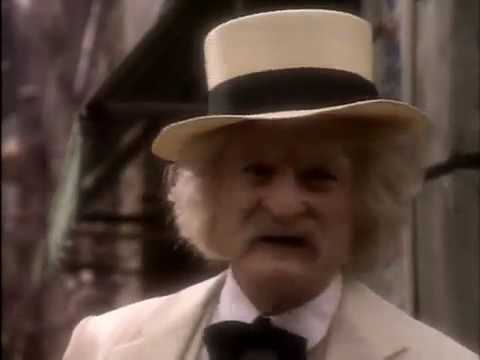 TNG edit 25 - A Conneticut Yankee on captain Picards bridge