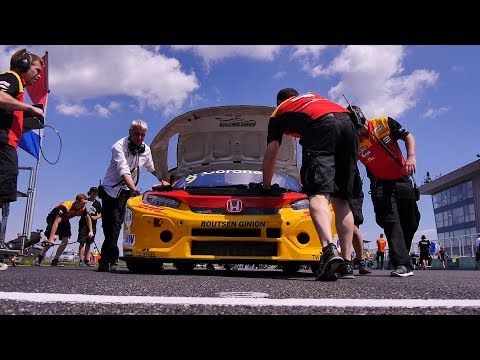 WTCR Race 1 Slovakiaring highlights with Tom Coronel's best result of the 2018 honda civic type r