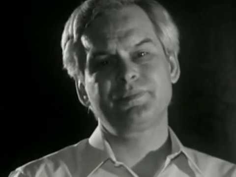 József Attila Mama, Előadja Latinovits Zoltán