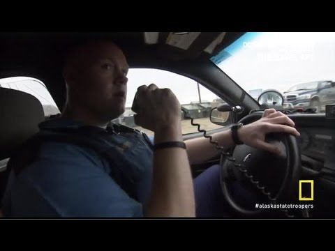 Alaska State Troopers S04E12 Son and a Gun