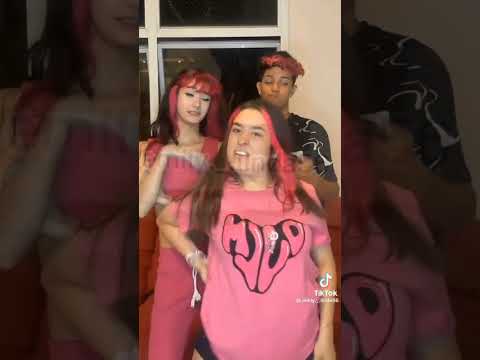 Leozinho, Emilly Vick e Amanda