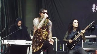 Motionless In White - 570 LIVE !!! Vans Warped Tour 2016