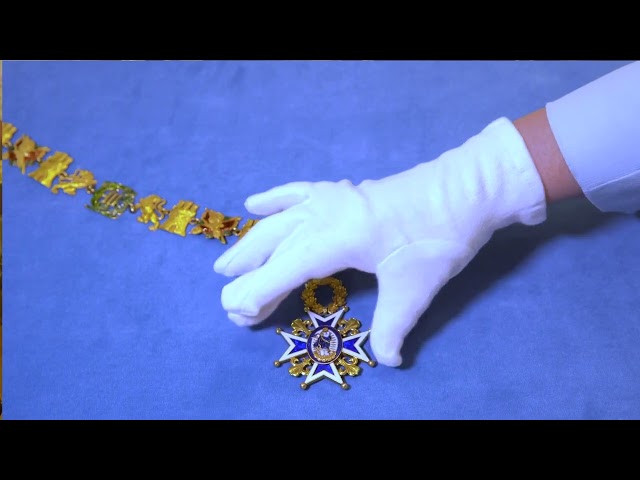 Vídeo relacionado con cotigo- Collar de virgen acero inoxidable, santos de España, catolico, religion, Patrona España, Patron España, regalo mujer, hombre, regalo para abuela. (SAN ANTONIO MODELO 2)