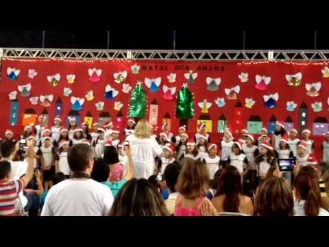 Tão pequenos, afinadinhos e lindos no coral do Colegio Objetivo Nova Odessa!