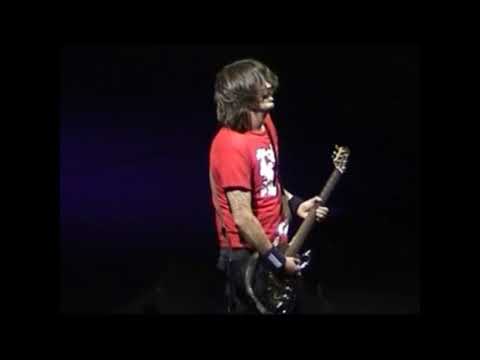 Foo Fighters - Universal Amphitheatre, Los Angeles, CA (17/04/2003)