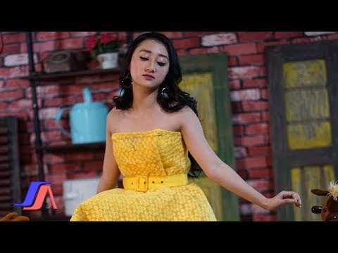 download lagu mp3 mp4 Sandrina Ditikung Teman, download lagu Sandrina Ditikung Teman gratis, unduh video klip Sandrina Ditikung Teman