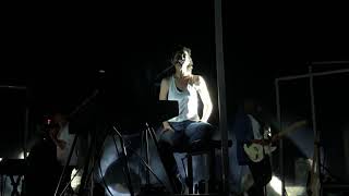 Charlotte Gainsbourg  « Lemon Incest » Lyon Fourvière le 16/07/18...